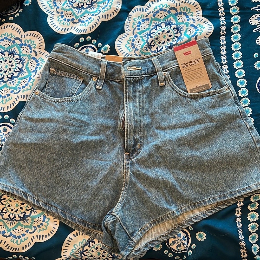 Levi’s high waisted mom shorts